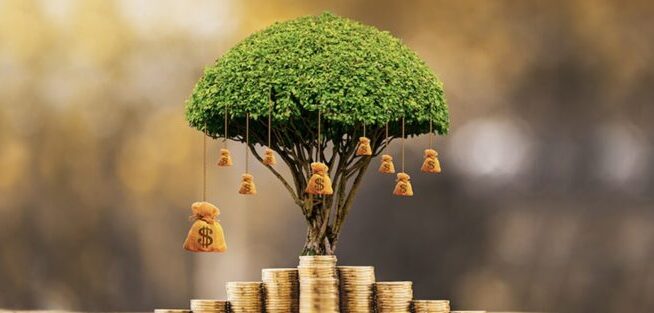 4-Ways-to-Keep-Your-Insurance-Costs-Down-900x313